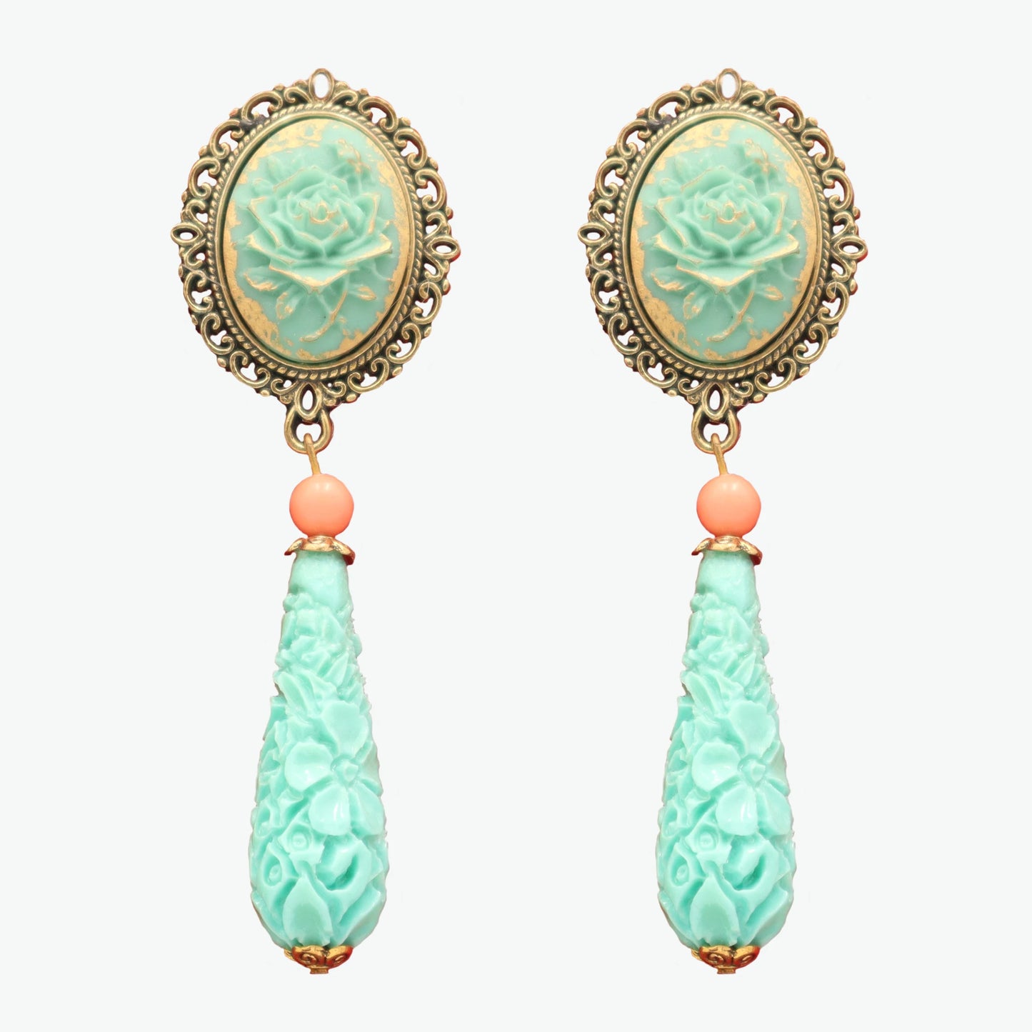 green earrings