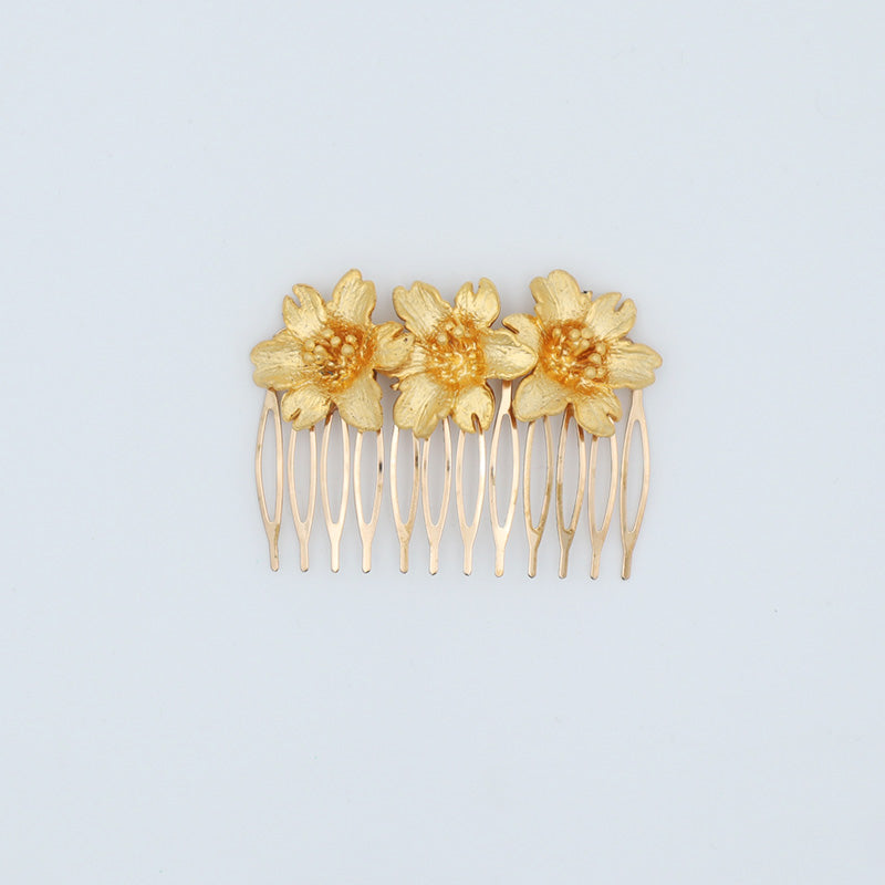 Comb - Three flowers with five golden petals