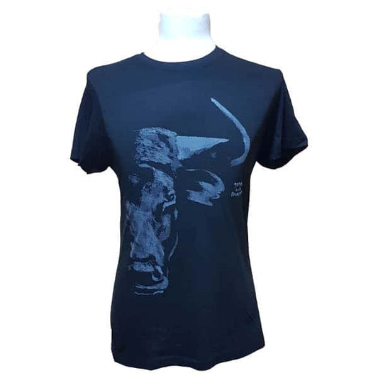 Men's T-shirt - Bull in the Shadow